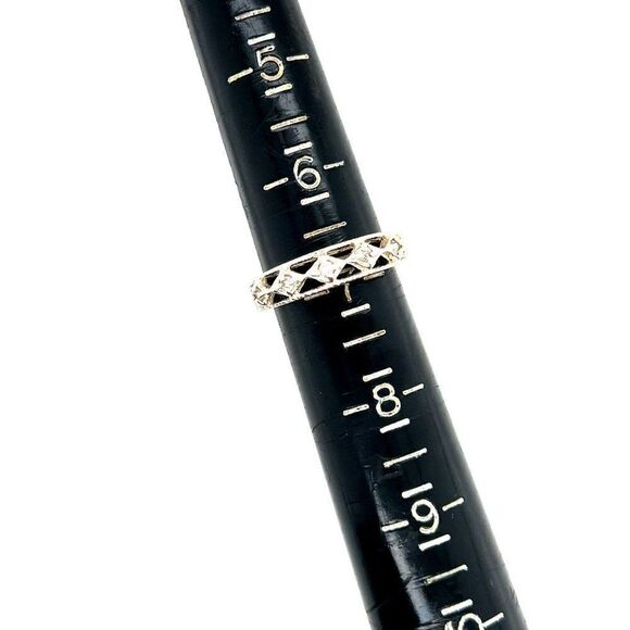 Sterling Silver 925 Diamond Cut Design Cz Ring - Picture 4 of 4